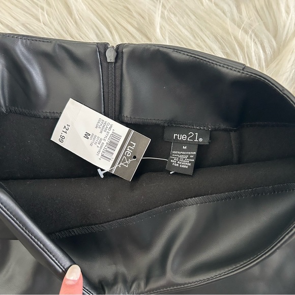 Leather skirt, NWT - Picture 3 of 4